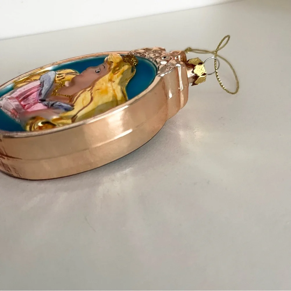 NWOT Sleeping beauty blown Glass Ornament Princess Aurors